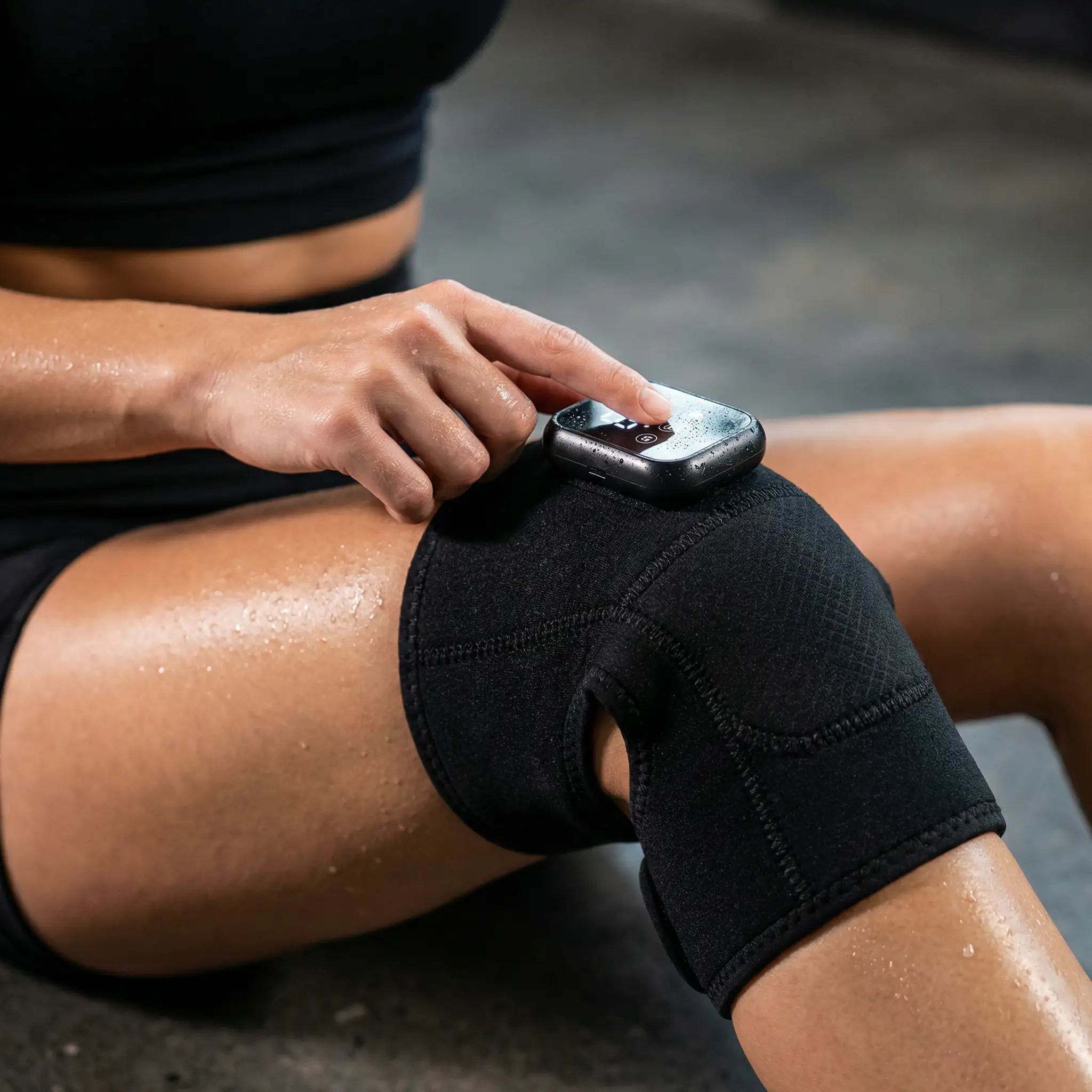 Masseur Genou Chauffant Sans Fil — Genouillère Chauffante Vibrante Portable et Ajustable Pulsax